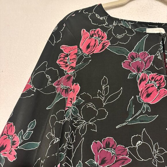 14th & Union Dark Floral Top Womens 2X Whimsy Travel Office Spring Pullover - Picture 3 of 13